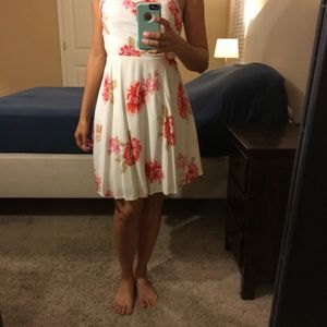 Old Navy White Floral Dress